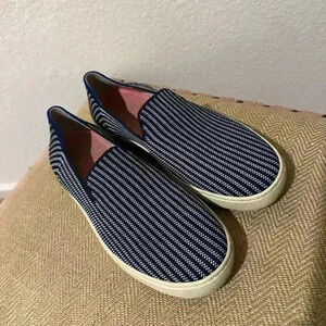New Rothy's Blue Riviera Pinstripe Slip on Shoes Size 7 women’s Retired style